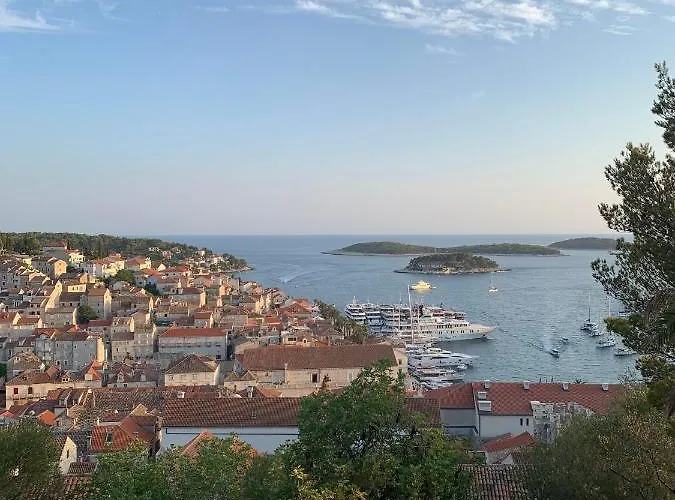 Hvar Deluxe Apartment