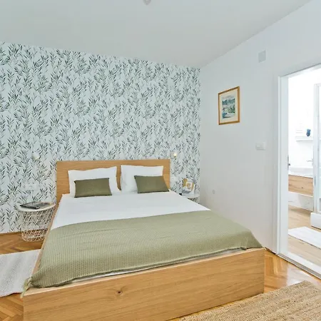 Hvar Deluxe Lägenhet *