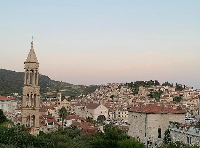 Hvar Deluxe Lägenhet *