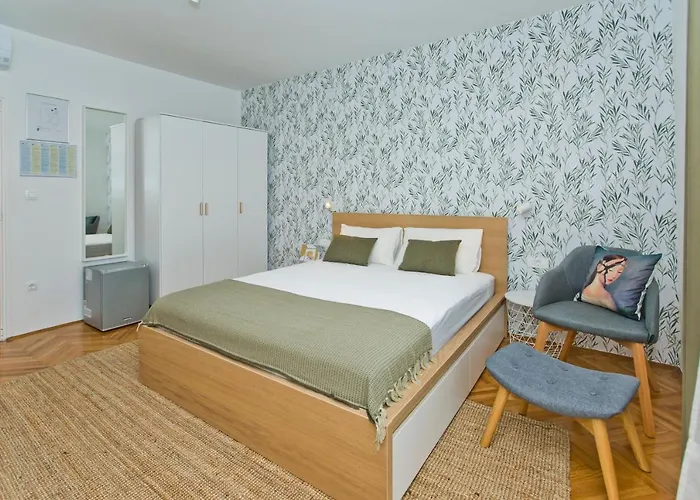 Hvar Deluxe Lägenhet