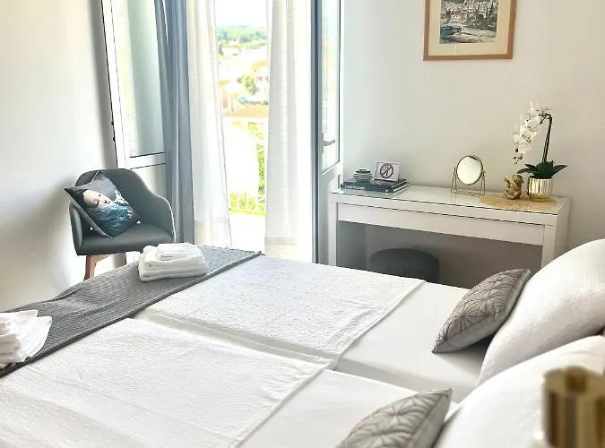 Hvar Deluxe